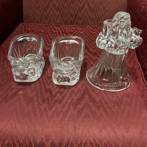 Glass Santa and sleighs